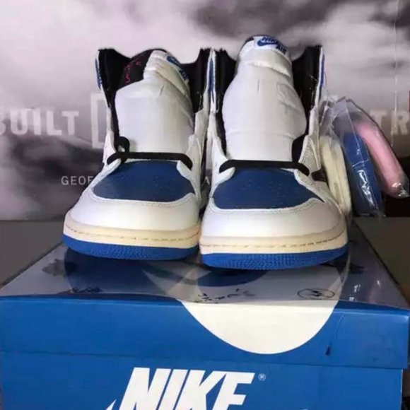 Jordan Men\'s White and Blue Trainers size us 10